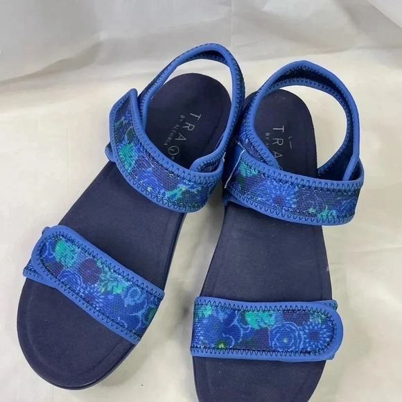 TRAQ by Alegria Womens Backstrap Sport Sandals Floral Blue Textile 40 US 9.5 - Picture 2 of 5